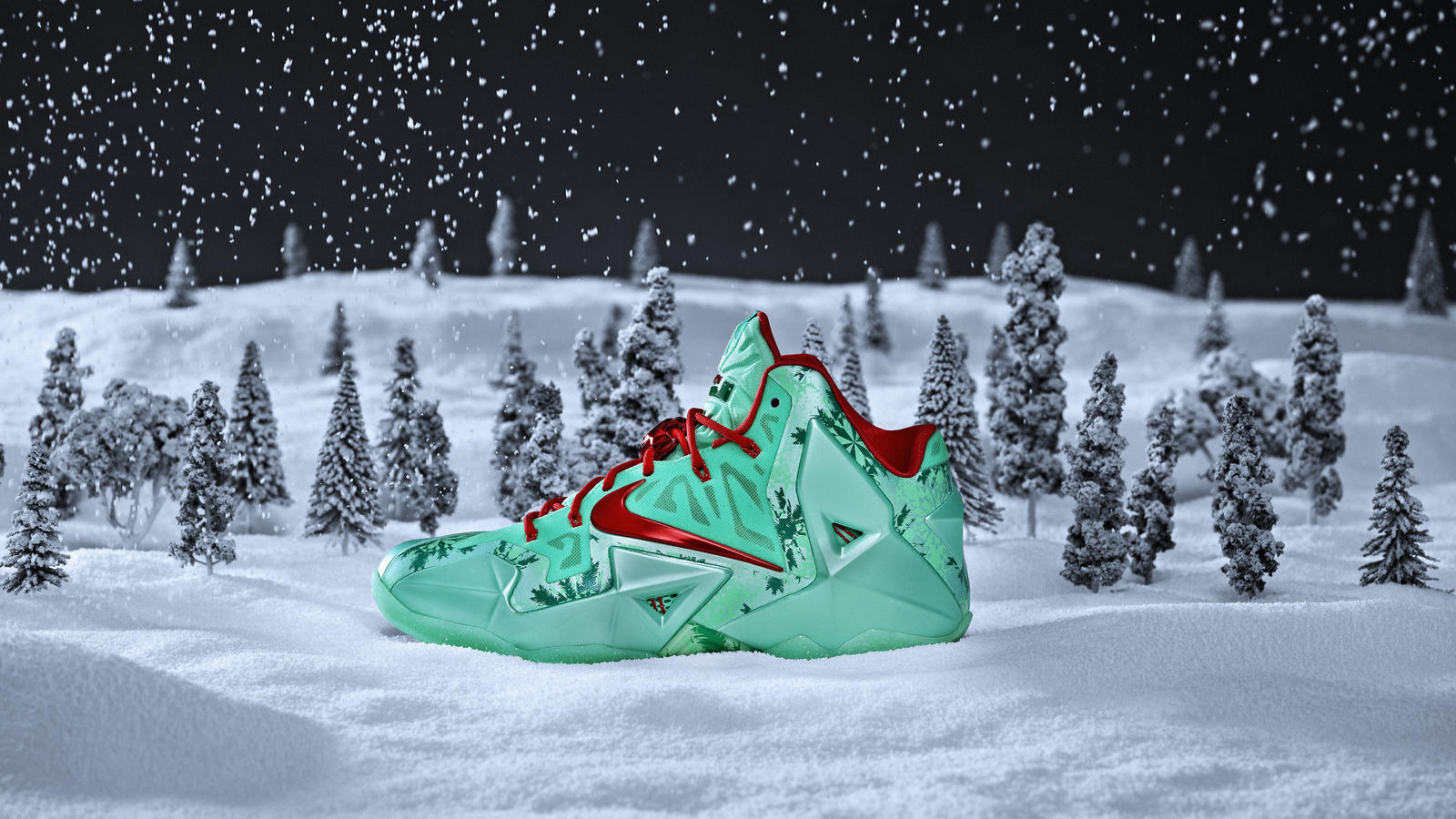 The 10 Best Christmas Sneakers of All Time