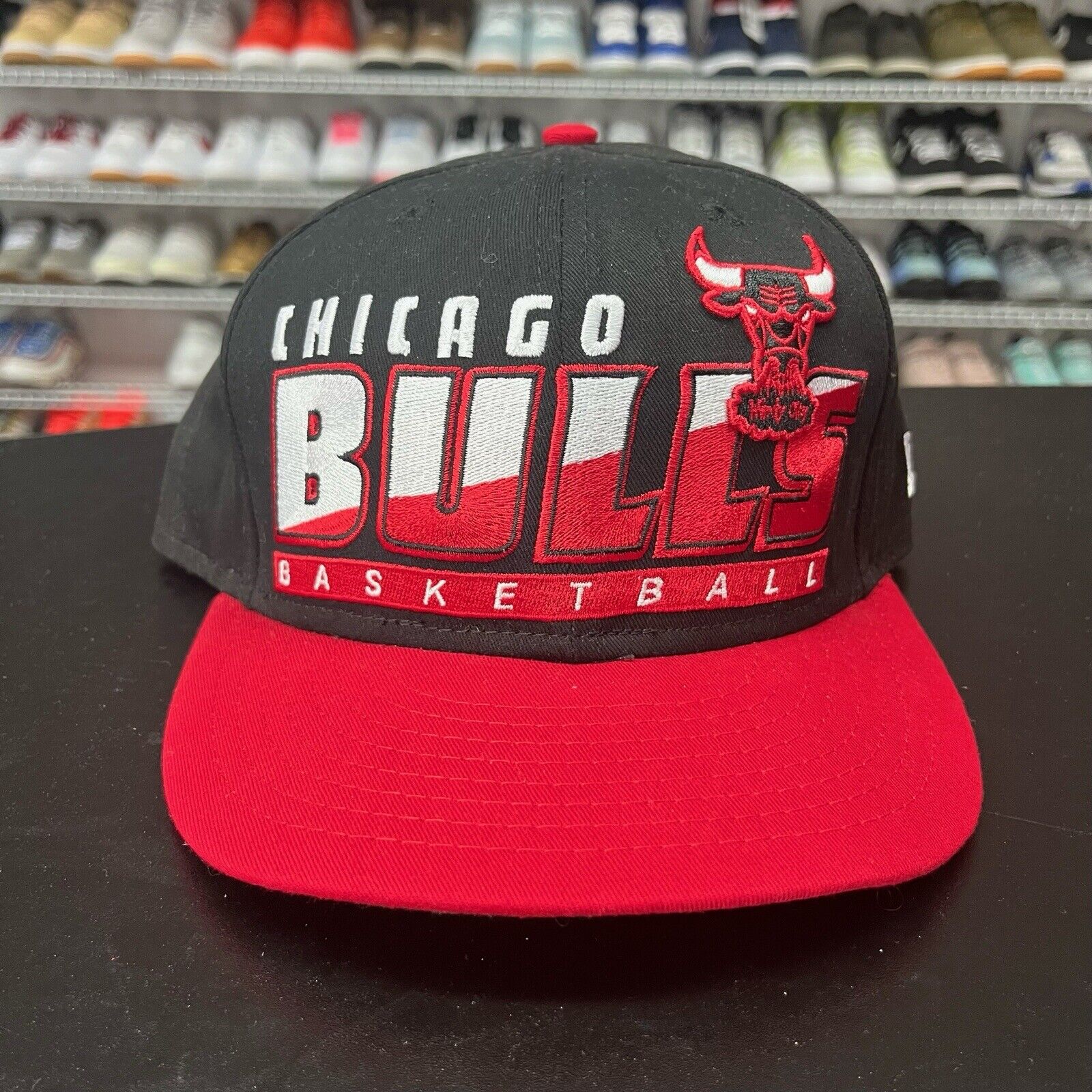 VTG 2000s New Era HWC Chicago Bulls Retro 80s Logo Spell Out Snapback Hat |  Hype Stew Sneakers Detroit