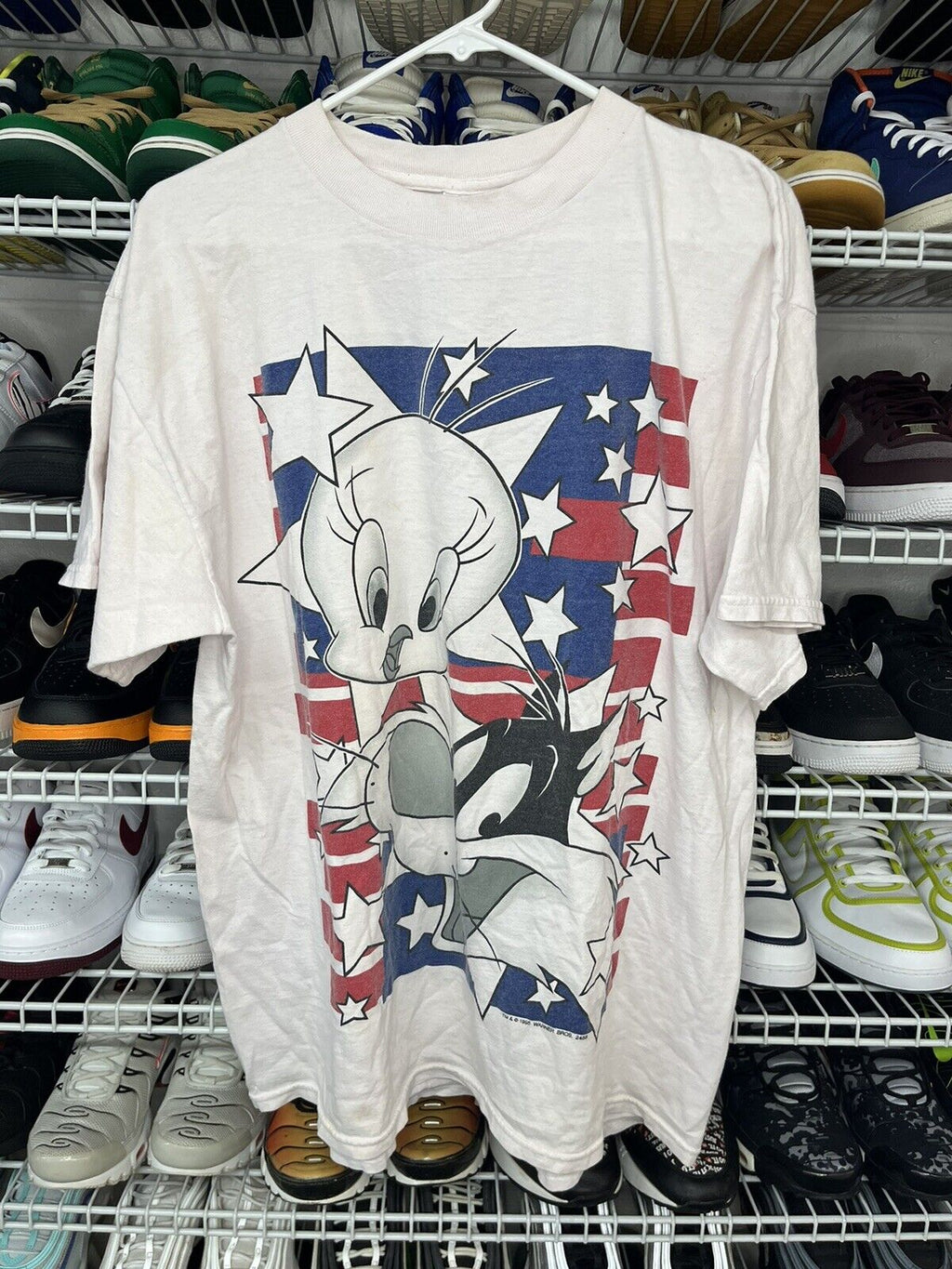 Vintage 90s Looney Tunes Sylvester And Tweety Bird B&W|American Flag T Shirt XL - Hype Stew Sneakers Detroit