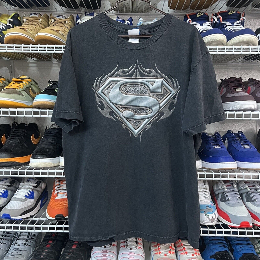 Vtg 2000s Authentic Superman DC Comics Grey Tshirt Sz L - Hype Stew Sneakers Detroit