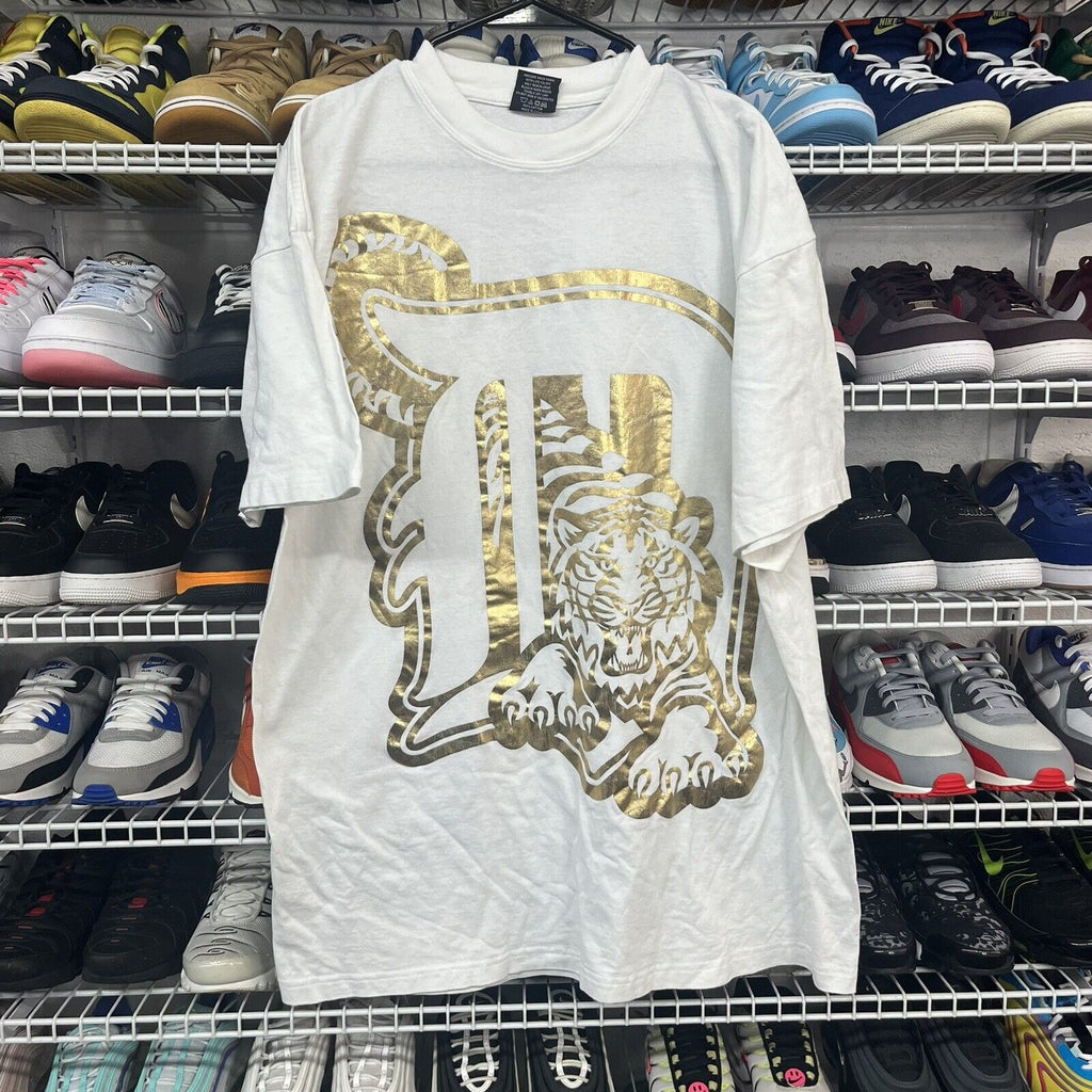 Vintage 2000s Detroit Tigers White Gold Graphic T Shirt Men's Size XXL - Hype Stew Sneakers Detroit