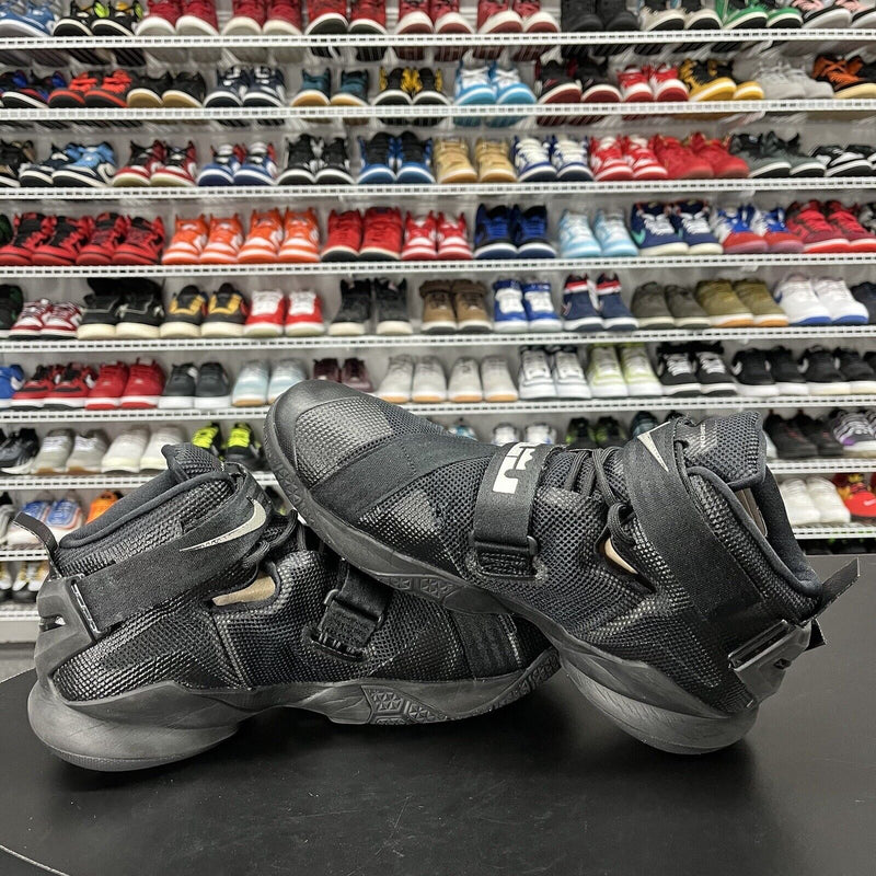 Nike Lebron Soldier IX Blackout Basketball Shoes 749417-001 Men's Size 12 - Hype Stew Sneakers Detroit
