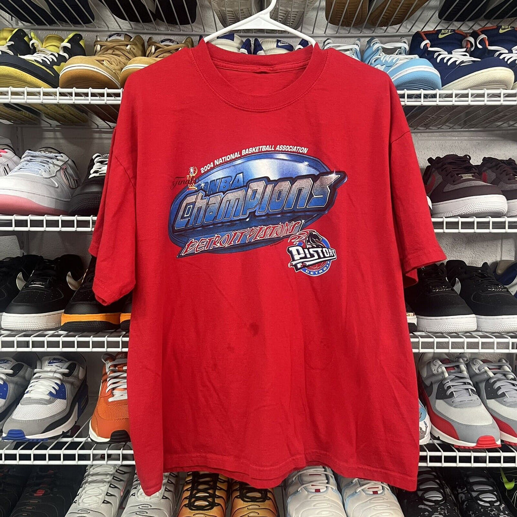 Vintage NBA Champions 2004 Detroit Pistons L/M Tshirt - Hype Stew Sneakers Detroit