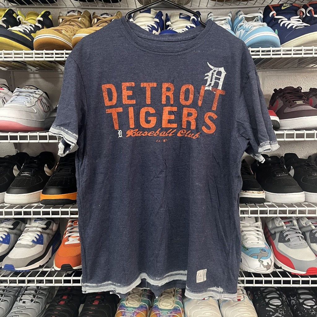 Vtg '76 Detroit Tigers Baseball Club Majestic Tshirt Navy Rare Find XL - Hype Stew Sneakers Detroit