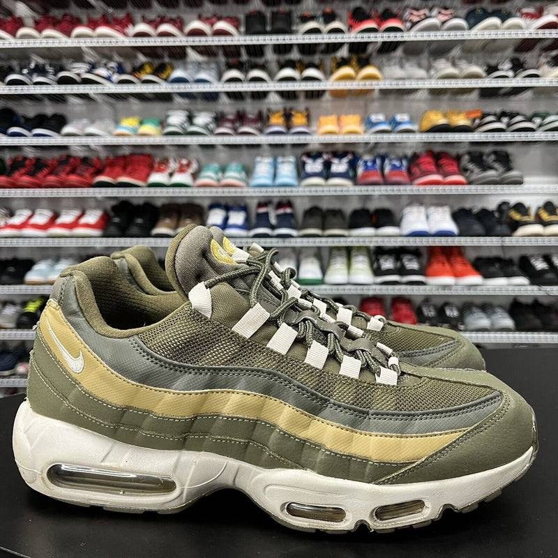 Nike Air Max 95 Essential Olive Canvas 2018 749766-303 Men's Size 11 No Insoles