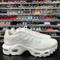 Nike Air Max Plus White Metallic Silver GS Shoes CW7044-100 Boy's Size 4.5Y With Box