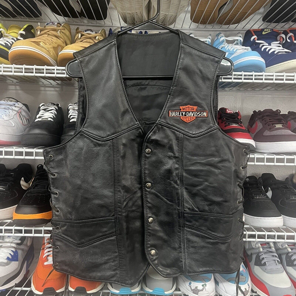 Vintage 80s Great Lakes South East MI Harley Davidson HOG Leather Vest Size M - Hype Stew Sneakers Detroit