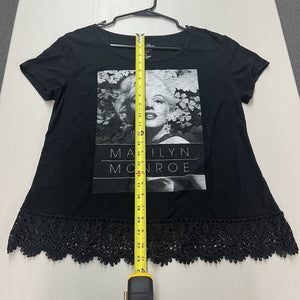 Vtg 2000s Marilyn Monroe Classic Women's Fringe Lace T-Shirt XL - Hype Stew Sneakers Detroit