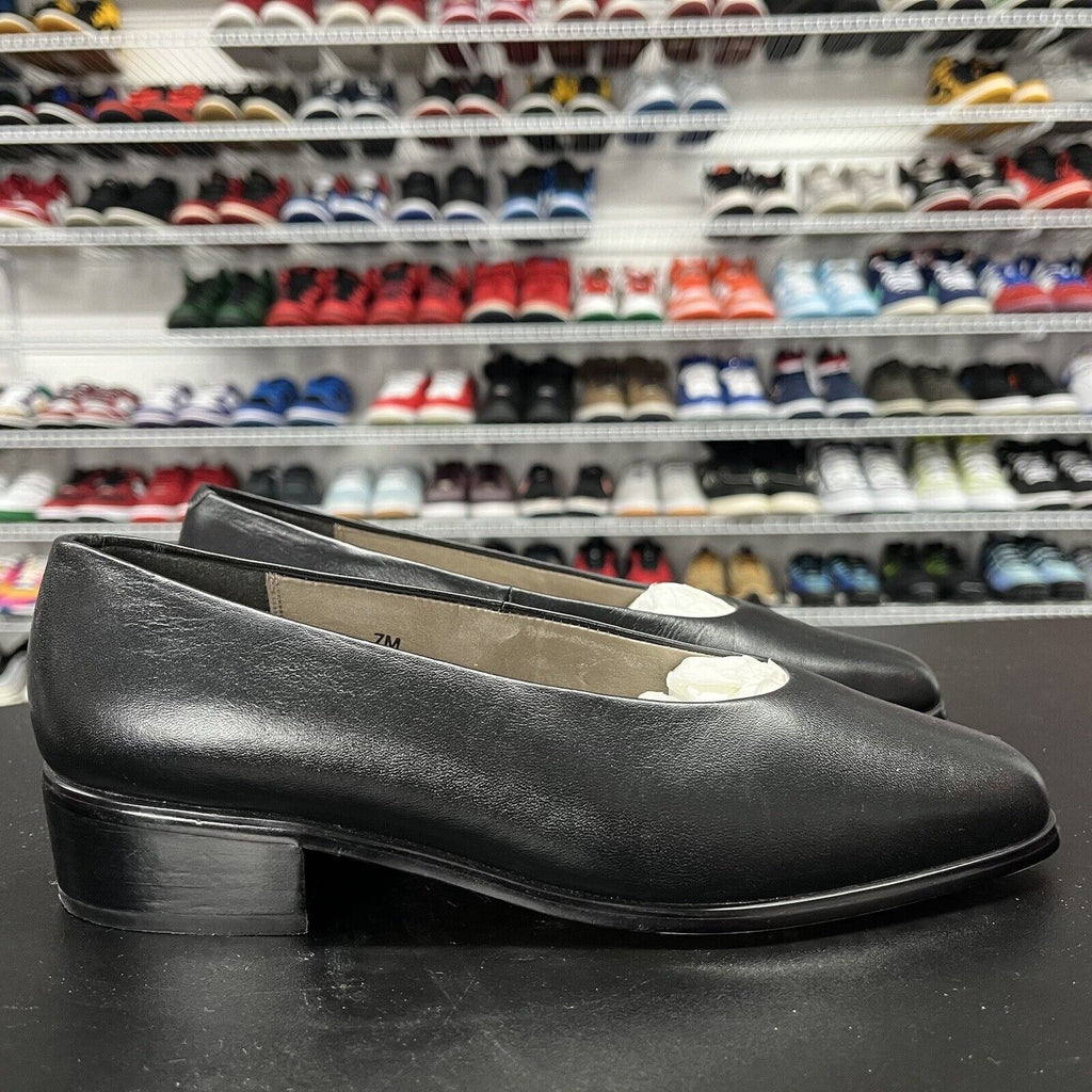 Vintage Caressa Crosstown Collection Black Heels Women's Shoes Size 7M - Hype Stew Sneakers Detroit