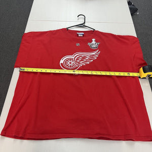 2000s Detroit Redwings Reebok Red Stanley Cup Champions Roster Graphic Shirt XL - Hype Stew Sneakers Detroit