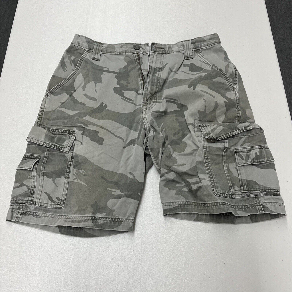 Vtg 2000s Y2K Men's Camo Relaxed Fit Carpenter Cargo Shorts Size 33 - Hype Stew Sneakers Detroit