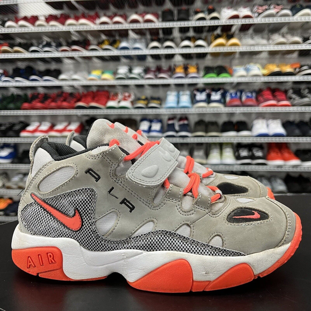 Nike Air Turf Raider Gray/Orange 599812-002 Boys Size 6Y