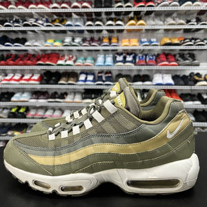 Nike Air Max 95 Essential Olive Canvas 2018 749766-303 Men's Size 11 No Insoles