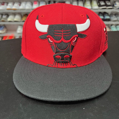 VTG 2000s 47 Brand Chicago Bulls Retro 90s Large Logo Red Snapback Hat