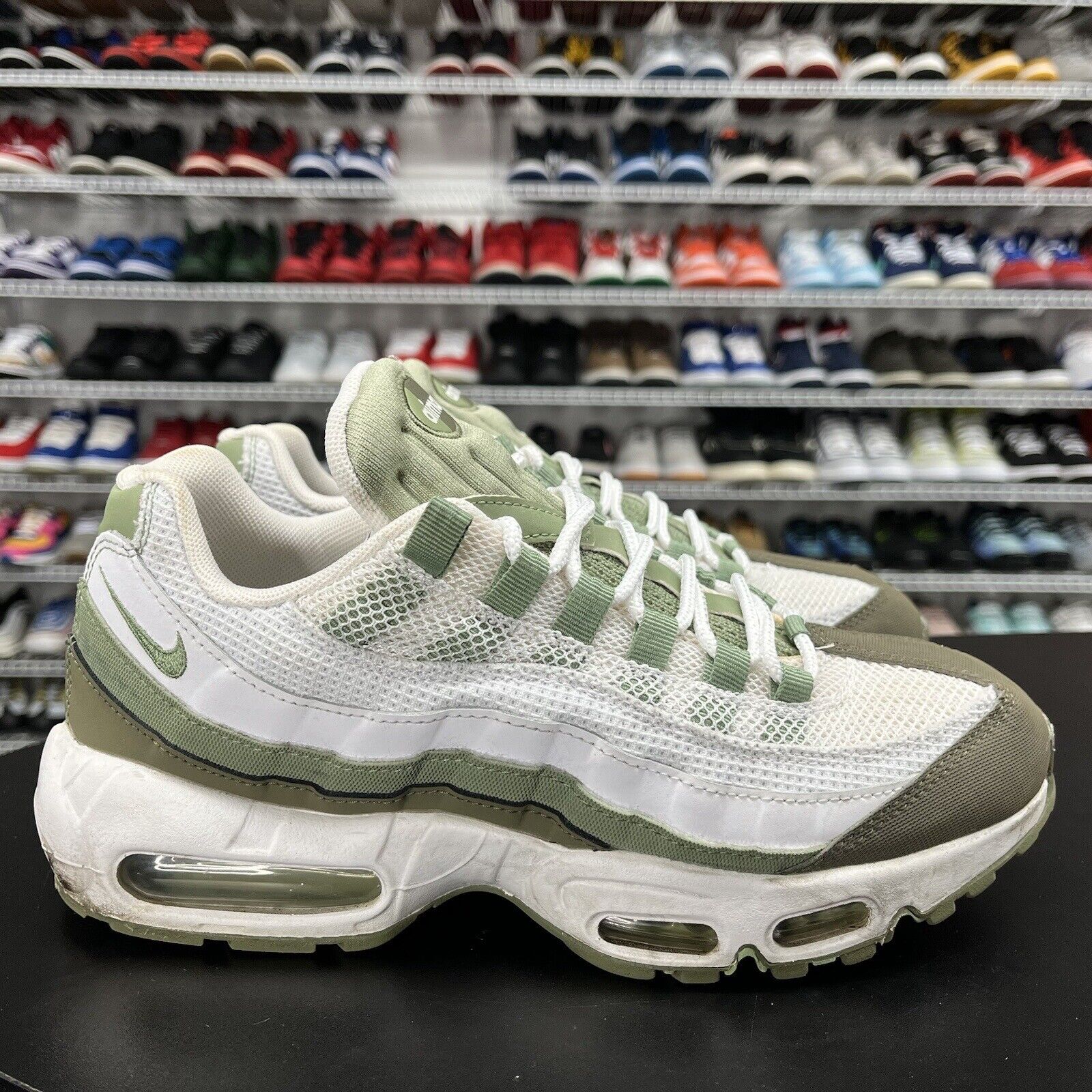 Nike Air Max 95 White Medium Olive Oil Green FD0780 100 Men s Size 8.5 Hype Stew Sneakers Detroit