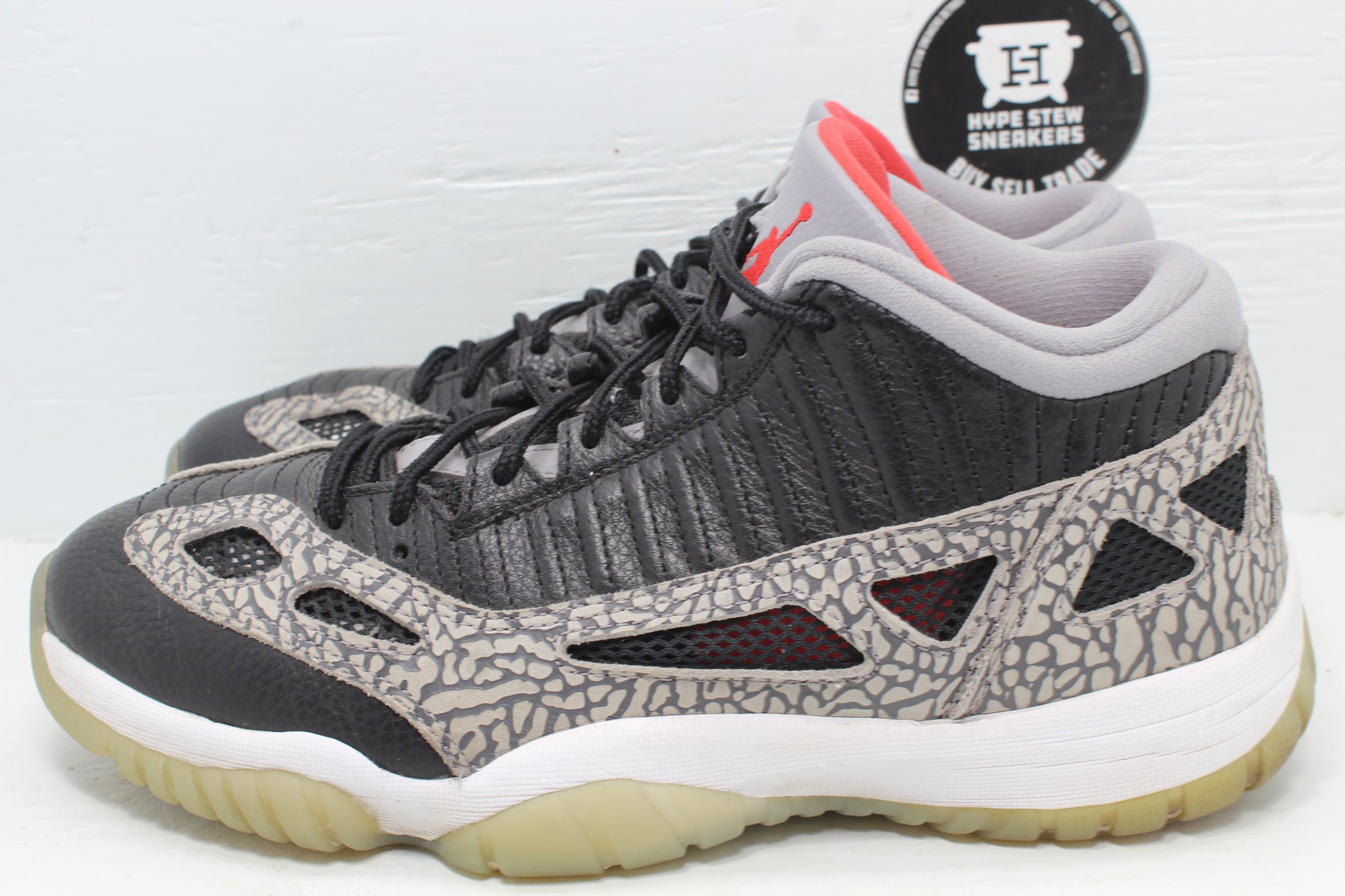11 low ie black cement