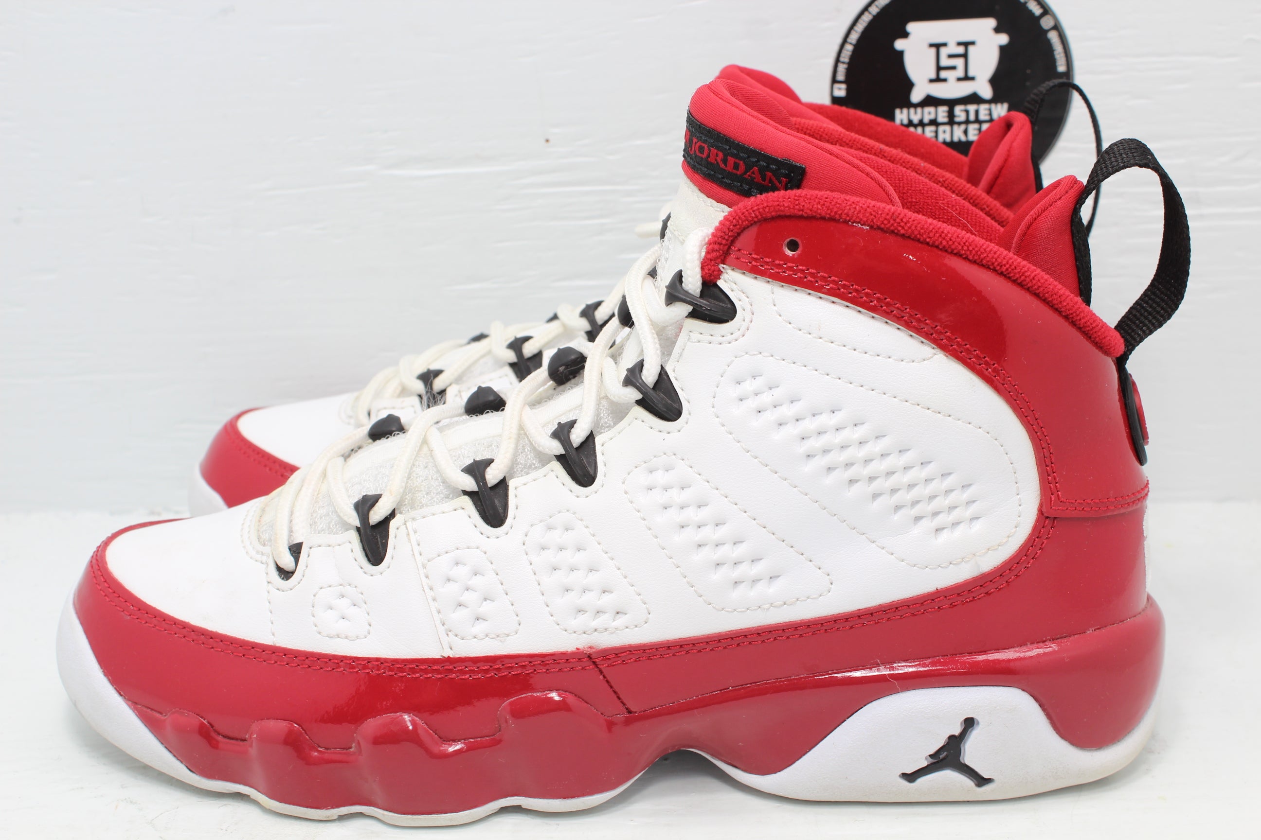 Awesome Jordan size 9 White and Red Sneakers. Belong to my son. Awesome! The Definitive Air Jordan Ranking | GQ main image 4