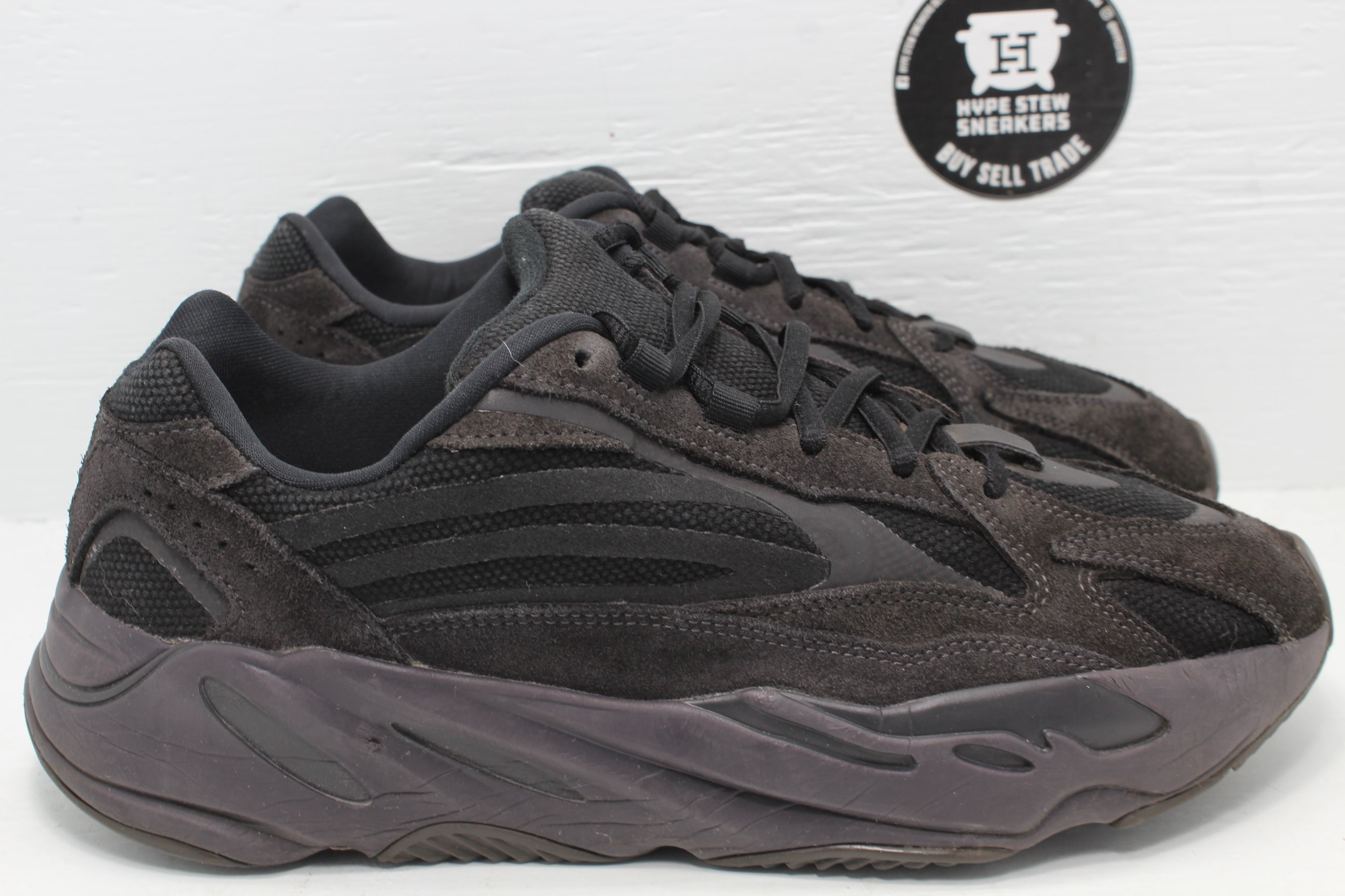 Adidas Yeezy Boost 700 V2 Vanta