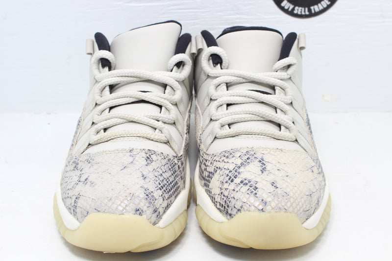 air jordan 11 low snakeskin light bone