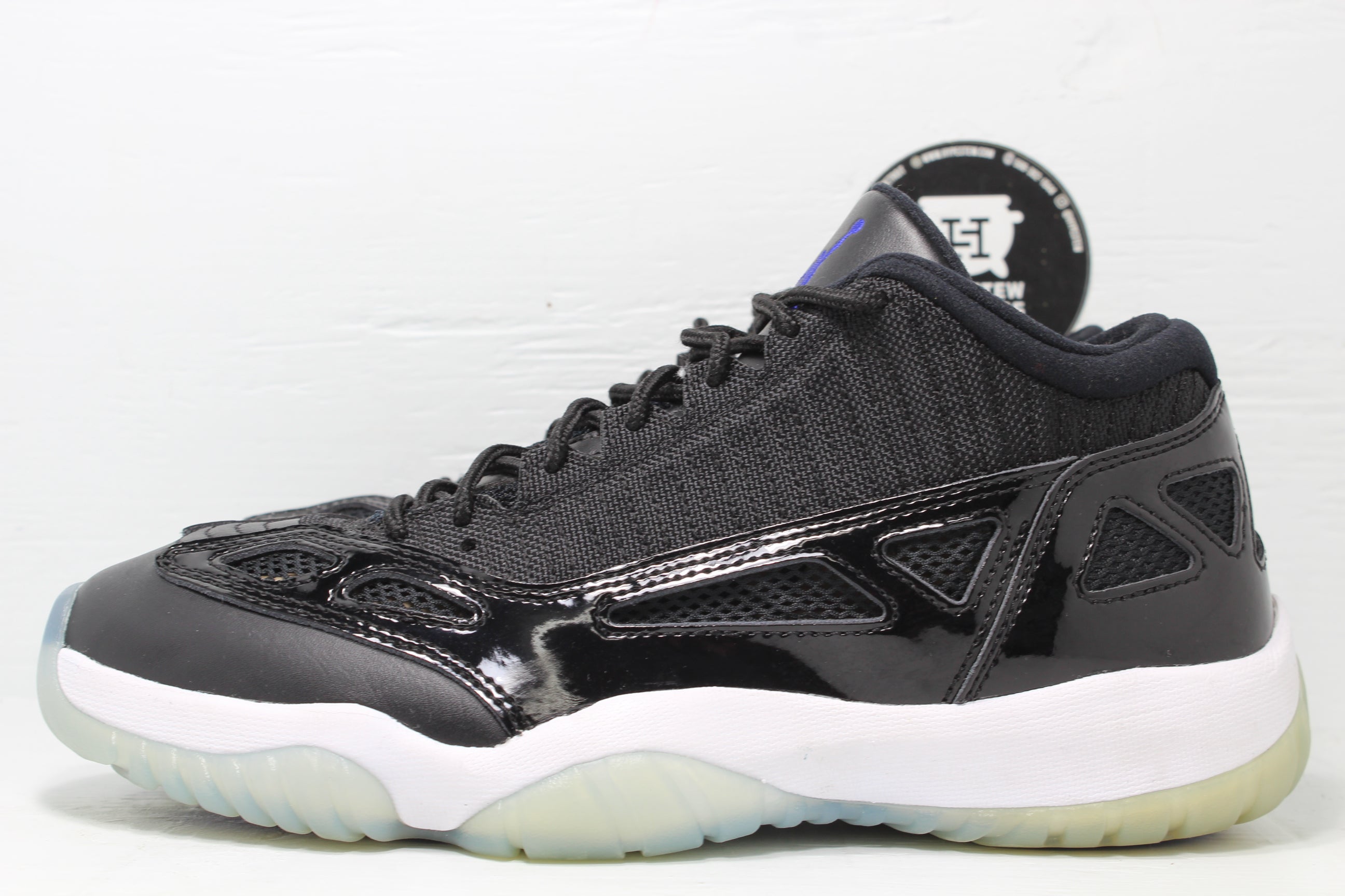 AIR JORDAN RETRO LOW IE “SPACE JAM” Jordan 11 Retro Low IE Space Jam Mens Shoes Size 11.5 Black  main image 2