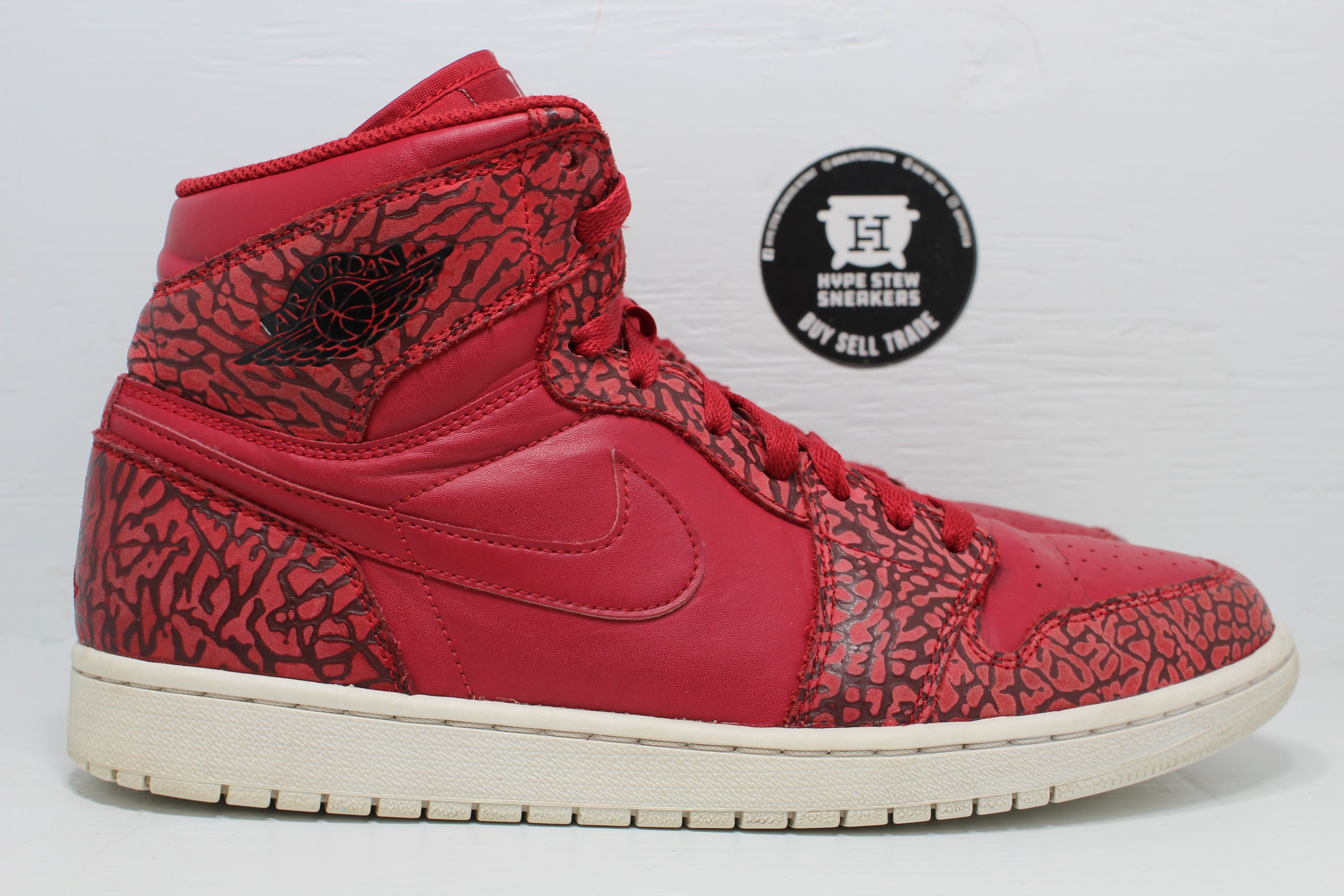 Nike Jordan 1 Retro size 8 men’s Red Elephant print Authentic Words by KMJ , brought to you by some good friends ? Air  main image 4